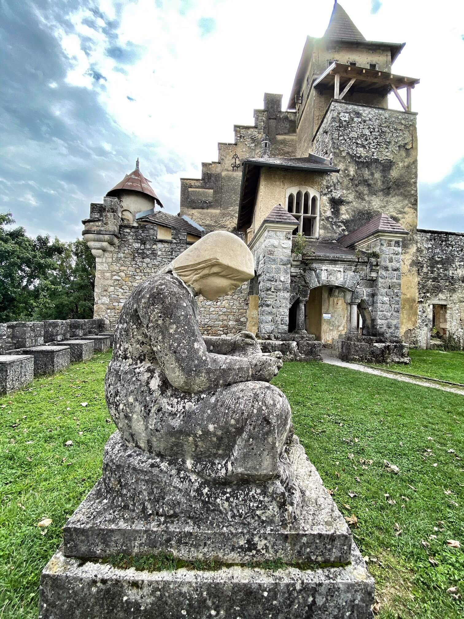 Ostrožac, Cazin, srednjovekovna tvrdjava, grad Ostrožac, tvrđava Ostrožac